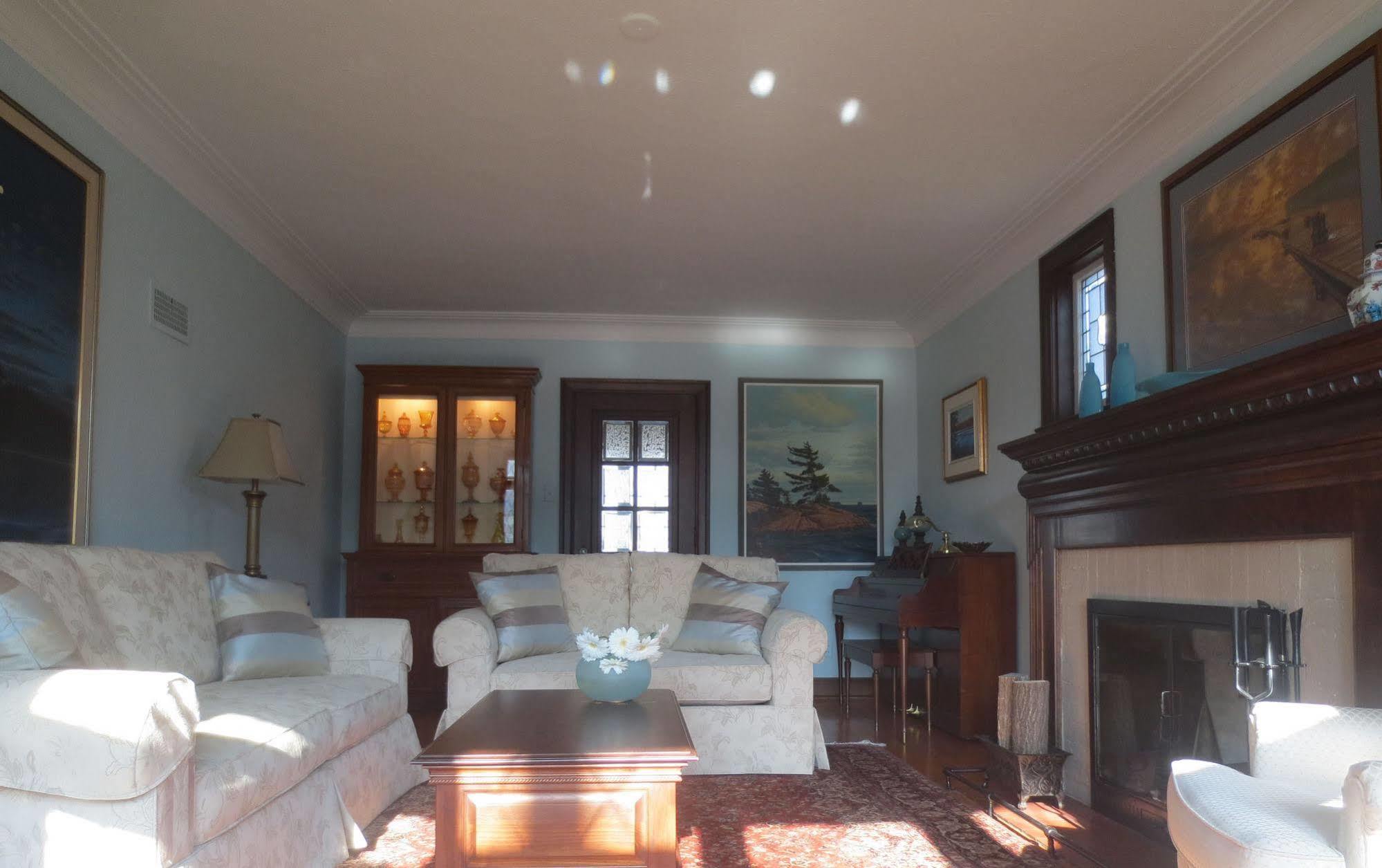 Bed and Breakfast Robinsong Thorold Zewnętrze zdjęcie