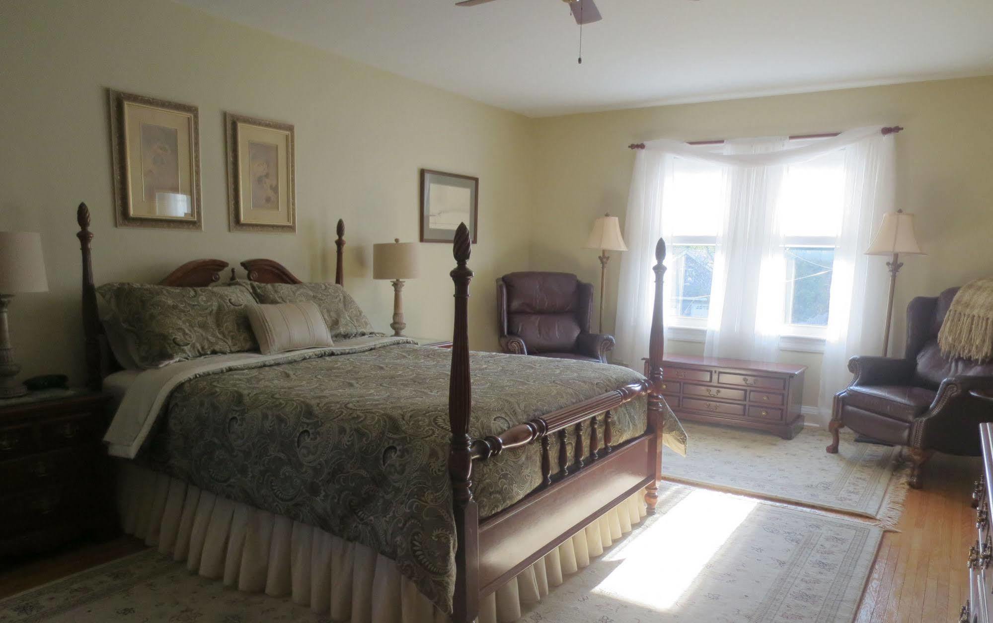 Bed and Breakfast Robinsong Thorold Zewnętrze zdjęcie